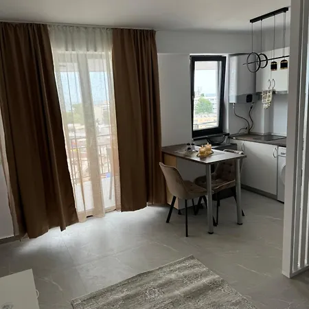 Seven Palms Apartament