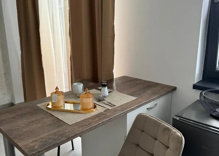 Apartment Seven Palms *